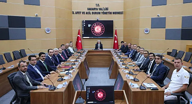 Sakarya’da güvenlik zirvesi: Asayiş ve kaçakçılıkla mücadele masaya yatırıldı