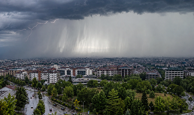 Sakarya’da kavurucu sıcaklar sona eriyor: Sağanak yağış geliyor