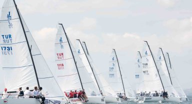 TAYK-Eker Olympos Regatta'da rota yeni yarışlara çevriliyor