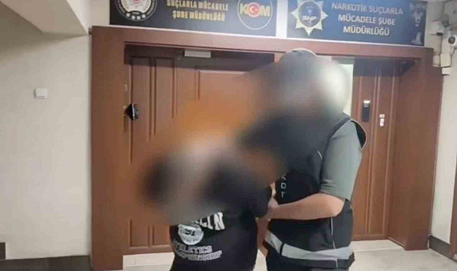 Uyuşturucu taciri suçüstü yakalandı