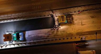Yahya Kaptan Köprüsü'ne gece mesaisiyle 611 ton asfalt serildi