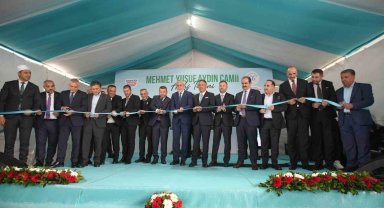 Arnavutköy'de Mehmet Yusuf Aydın Camii, Bakan Işıkhan'ın katılımıyla ibadete açıldı