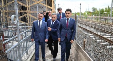 Bakan Yardımcısı Boyraz, tarihi garda restorasyon çalışmarını inceledi