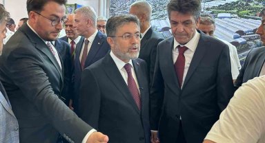 Bakan Yumaklı: "Tarımsal hasılada da dünyada 7'nciliğe yükselmiş durumdayız"
