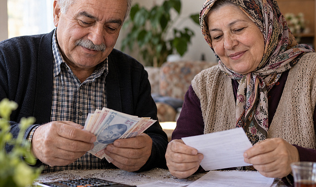 Emekliye Ocak 2027 müjdesi! Yeni destekler gündemde