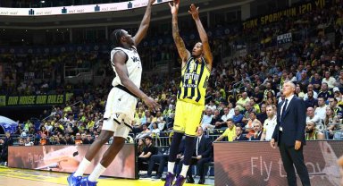 Fenerbahçe, Euroleague'e galibiyetle başladı