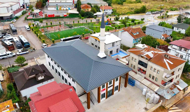 Gazze Şehitleri Cami ibadete gün sayıyor