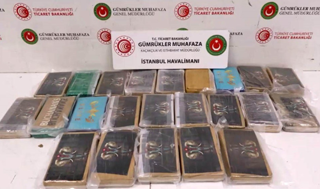 İstanbul Havalimanı'ndan uyuşturucu operasyonu: Şüpheli pilot kıyafeti ile kaçtı