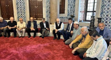 Kanunu Sultan Süleyman vefatının 460'ıncı yılında kabri başında dualarla anıldı