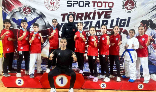 Körfezli karateciler kürsüye ambargo koydu