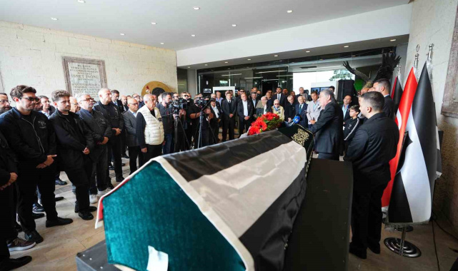 Metin Keçeli için Tüpraş Stadyumu'nda tören düzenlendi
