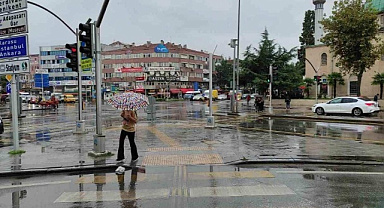 MONTLARI, HIRKALARI DOLAPTAN ÇIKARIN! SAKARYA’DA SONBAHAR HAVASI BAŞLADI