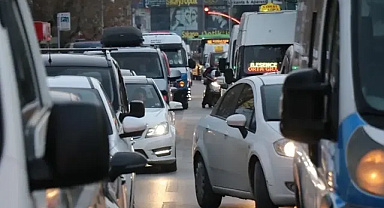 SAKARYA’DA ARAÇ SAYISI 450 BİNİ AŞTI: MOTOSİKLETLER 100 BİNE YAKLAŞTI!