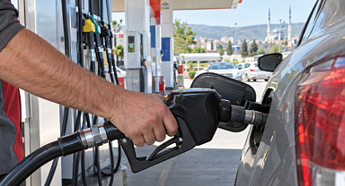 SAKARYA’DA MOTORİNE 4,10 TL İNDİRİM: FİYATLAR YENİDEN 100 TL’NİN ALTINDA!