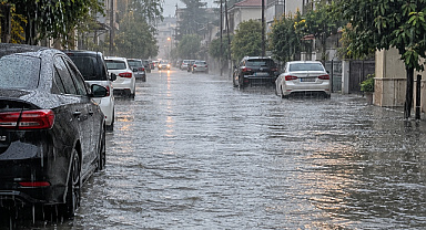 SAKARYA’DA SAĞANAK REKORU: GÖLKENT’E 24 SAATTE METREKAREYE 150,5 KİLOGRAM YAĞIŞ DÜŞTÜ