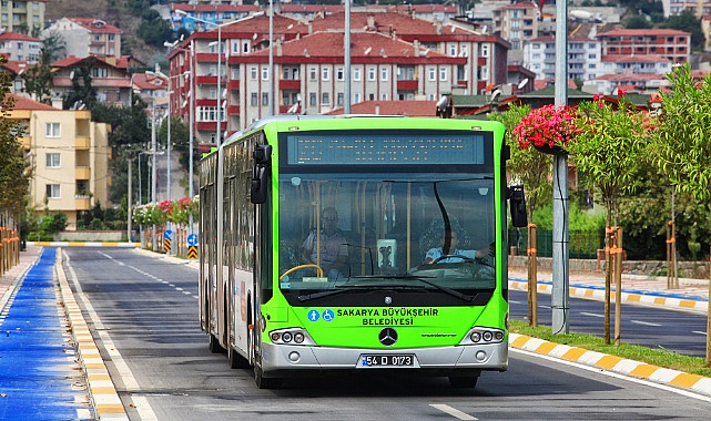 SAKARYA’DA TOPLU TAŞIMA YANDEX MAPS’E TAŞINDI: OTOBÜSLER CANLI TAKİP EDİLEBİLECEK