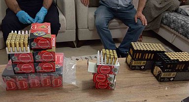 Sakarya'da "Sokaklar Güvende" operasyonunda cephanelik gibi eve baskın: 3 gözaltı
