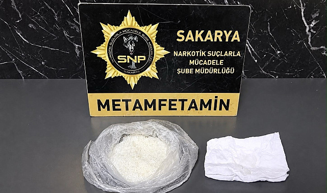 Sakarya'da uyuşturucu operasyonu: 2 şüpheliden biri tutuklandı