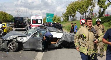 Samandıra bağlantı yolunda BMW takla attı: 1 ağır yaralı