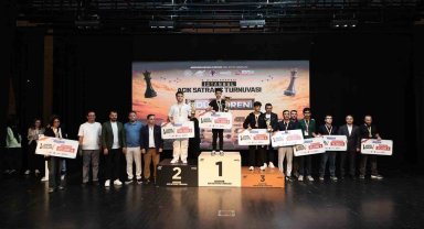 Sultangazi'de Uluslararası Satranç Turnuvası sona erdi