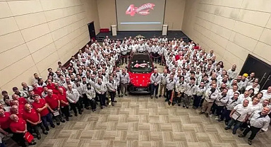 Toyota’nın Sakarya fabrikasında 4 milyonuncu araç banttan indi