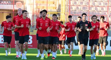 Ümit Milli Takımı, Ukrayna maçı hazırlıklarına başladı