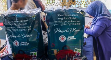 Ümraniye Belediyesi'nden 5 bin öğrenciye kırtasiye desteği