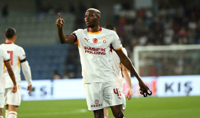 Victor Osimhen, sakatlığı sebebiyle Nijerya'nın kadrosundan çıkarıldı