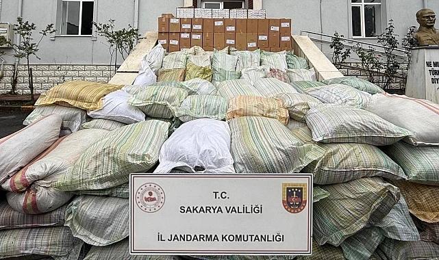 3 milyon liralık kaçak ürün ele geçirildi: 1 gözaltı