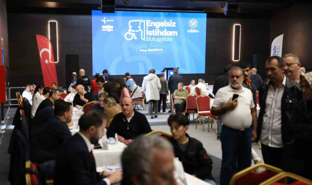 Arnavutköy'de "Engelsiz İstihdam Buluşması" iş arayanlarla firmaları bir araya getirdi