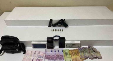 Beyoğlu'nda camide para dolu çantayı çalan şüpheli tutuklandı