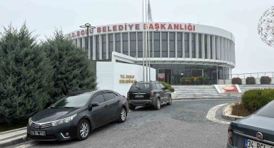 Bolu Belediyesi'ne şafak operasyonu: 4 gözaltı
