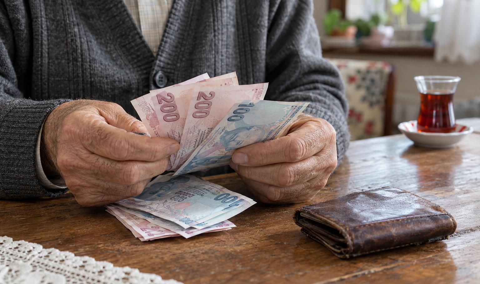 Emekli maaşı 26 bin TL’yi aşacak mı? Ocak 2027 için 5 zam senaryosu