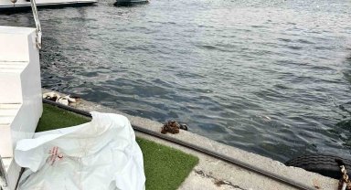 Fatih'te denizde erkek cesedi bulundu