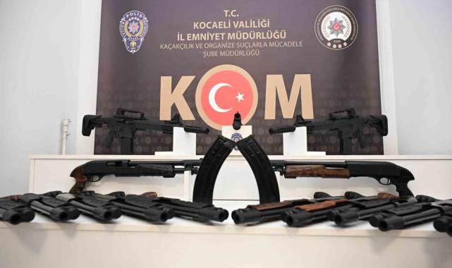 Kocaeli'de 25 yivsiz av tüfeği ele geçirildi