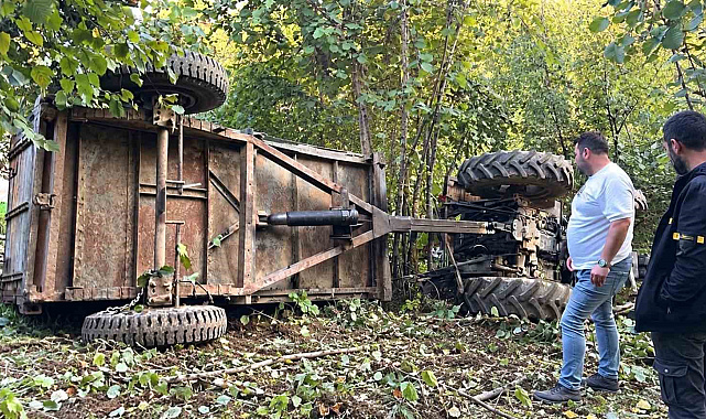 Sakarya'da traktör devrildi: 1 ölü, 2 yaralı