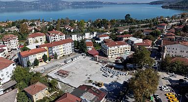 SAPANCA’DA 65 ARAÇLIK OTOPARK VE MEYDAN PROJESİNDE YENİ AŞAMA