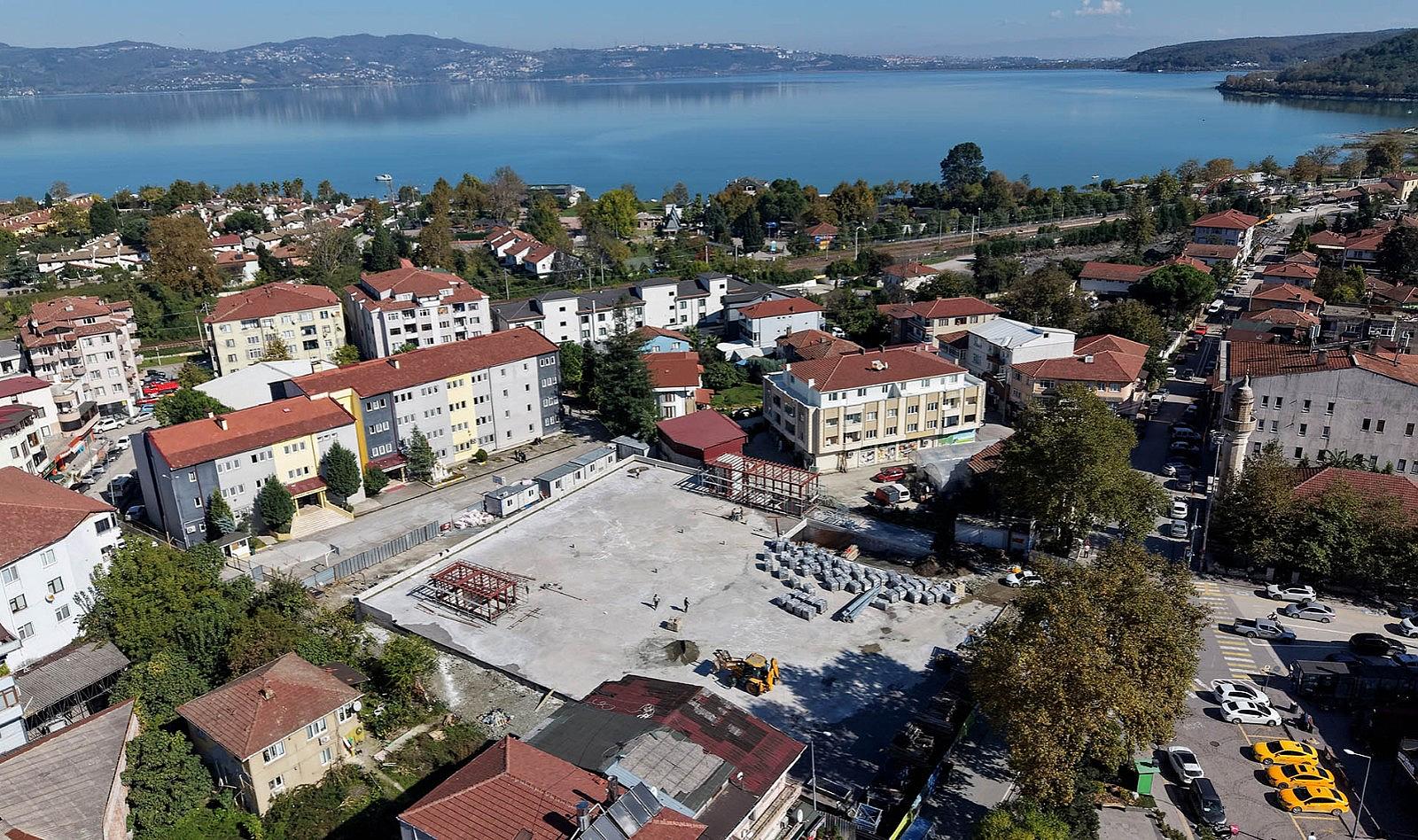 SAPANCA’DA 65 ARAÇLIK OTOPARK VE MEYDAN PROJESİNDE YENİ AŞAMA