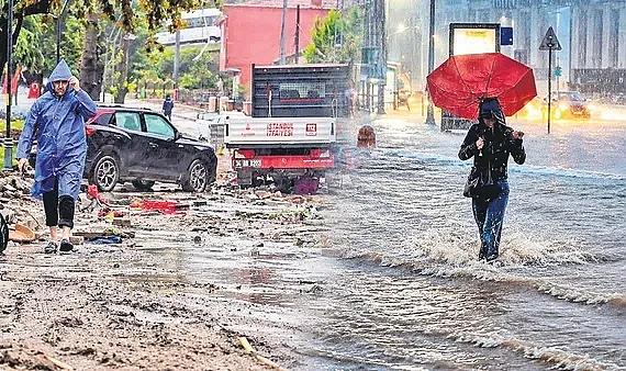 SEL SONRASI HASTALIK RİSKİ! UZMANINDAN SU VE GIDA UYARISI