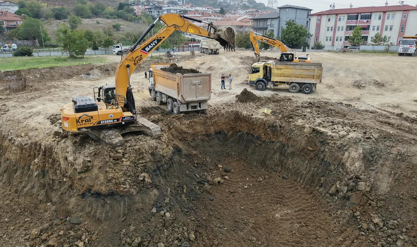 Serdivan’da 13 branşı buluşturacak Sporcu Fabrikası’nda çalışmalar hızlandı