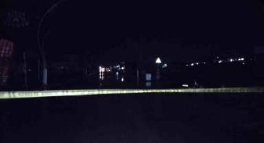 Şile'de şiddetli yağış nedeniyle cadde ulaşıma kapandı