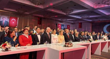 Vali Gül: "103 yıl önce aziz milletimiz; kendisini tarihten silmek isteyen emperyalizmin asırlık hesaplarını parçaladı"